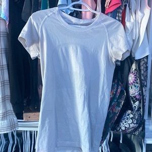 Lululemon swiftly tech